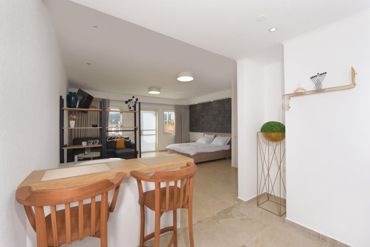El Viso Verde Luxury Suites Had Nes Buitenkant foto