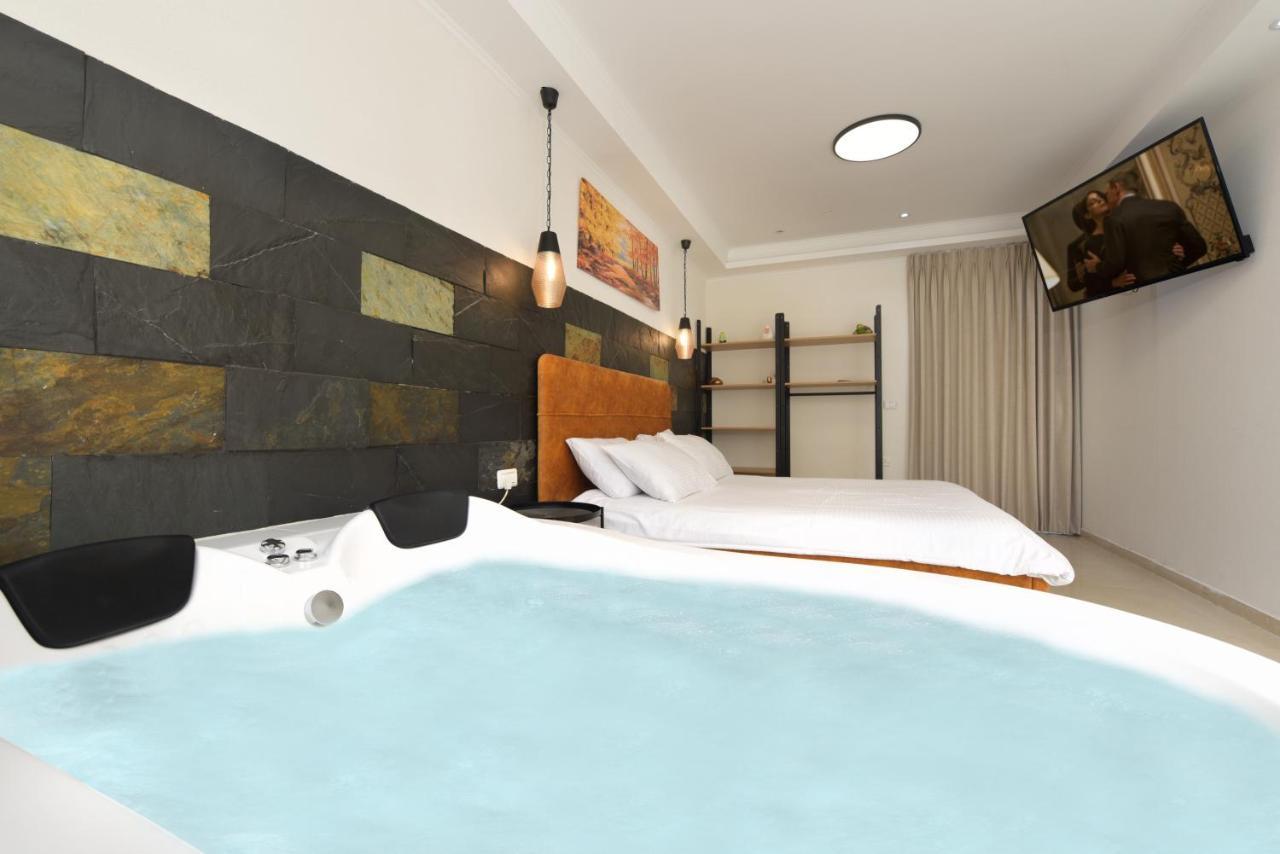 El Viso Verde Luxury Suites Had Nes Buitenkant foto